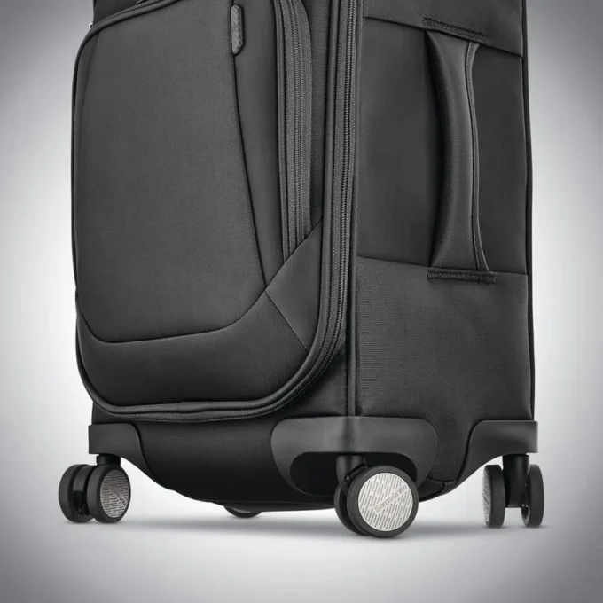 Theorym softside medium spinner